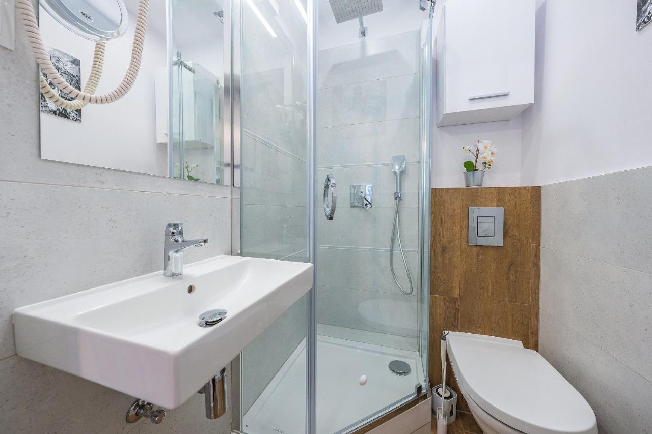 Hello Apartments Studio Sw Ducha Гданск Екстериор снимка